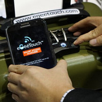 手机一刷即可解锁：eGeeTouch 在 CES 上展示基于NFC技术的旅行箱智能锁