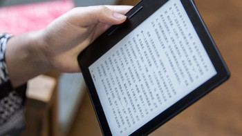 《到站秀》第44弹：Amazon 亚马逊 Kindle Oasis 电子书阅读器