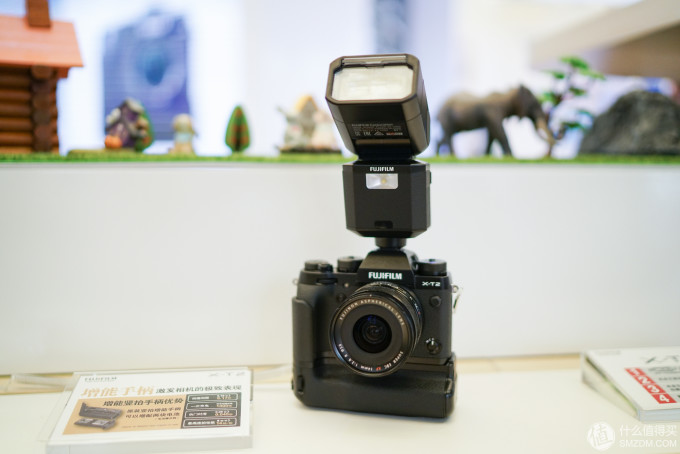 最高支持ttl无线同步3组闪光:fujifilm 富士 推出 ef-x500 热靴式闪光