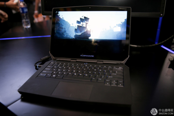 首款OLED游戏本:ALIENWARE 外星人 国内发