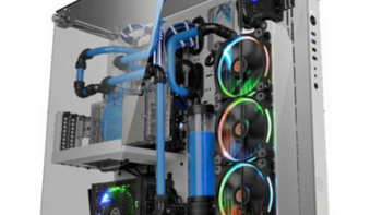 防尘+全景透视化：Thermaltake 曜越 推出 Core P5 玻璃版模块化机箱