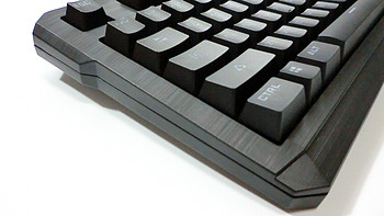 经典再升级——主流机械键盘升级版点评 篇一：TESORO 铁修罗  杜兰朵剑 V2 机械键盘
