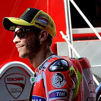 #本站首晒#Valentino Rossi 同款：AGV Pista GP头盔体验评测