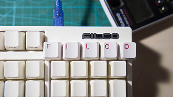 充值信仰——FILCO 斐尔可 奶白色双模侧刻红轴键盘