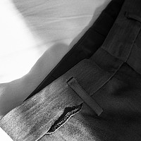 我的小众衣橱 篇七：#男人装#夏日一条九分裤的分享
