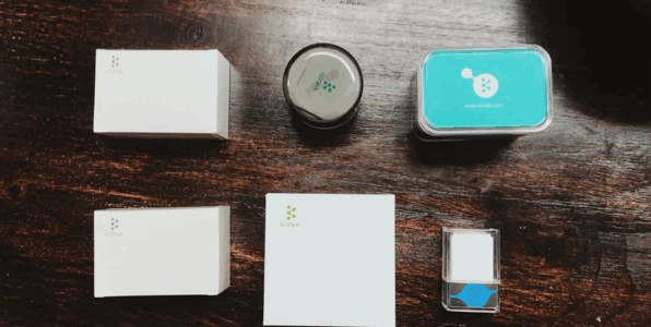 gif开箱:我家很多灯带,自动关闭,全靠控客智能wifi插座控制了