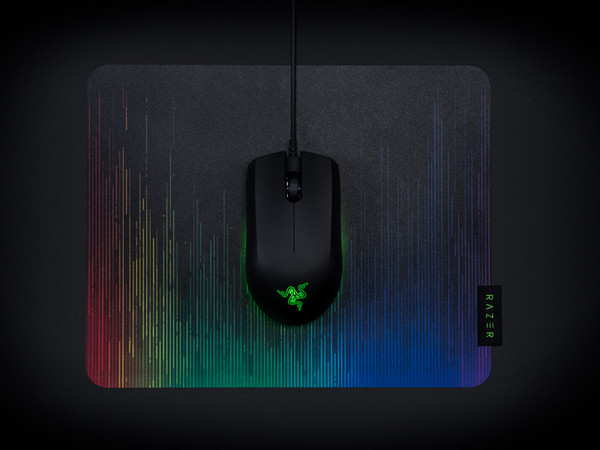 1680万色环绕式灯带:razer 雷蛇 发布 jugan 幻目灵蛇 游戏鼠标