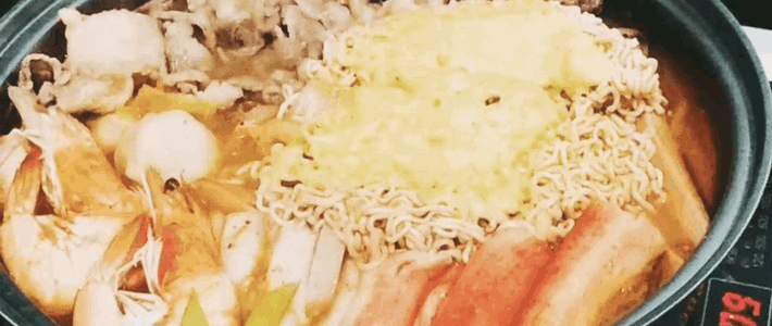 菜鸟进厨房 篇一:敲好吃的泡菜泡面部队锅,虽然厨艺0长进