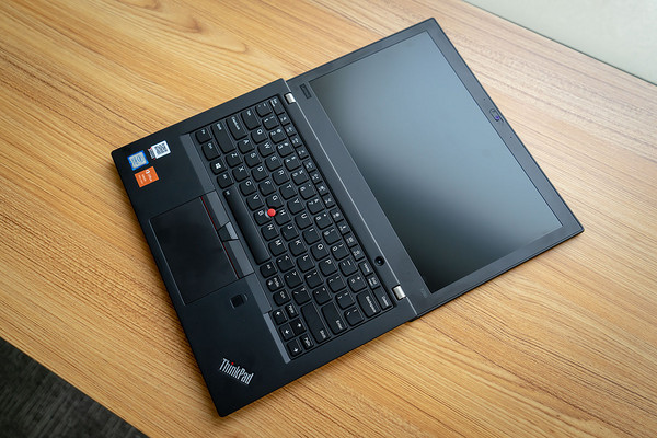 《到站秀》第179弹:thinkpad x280 轻薄商务型笔记本电脑