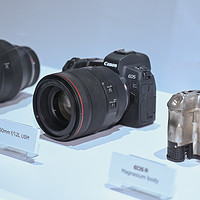 Photokina2018:EOS R吸引大批人氣聚集佳能展臺