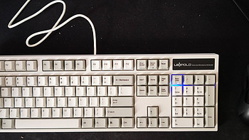 Leopold 利奥博德 FC900R 国行104键 灰白配色 机械键盘开箱