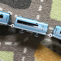 皮大王的玩具车们 篇十四：TAKARA TOMY普乐路路电动火车——小田急浪漫号