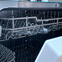 如何挑选一台性价比出色的洗碗机？看看我的选择---美的华凌VIE6洗碗机