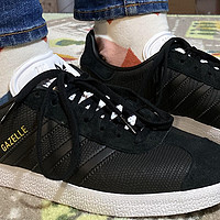 老婆的第N双鞋 篇六十二：百搭的adidas三叶草Gazelle休闲鞋