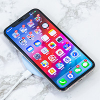 多设备自适应供电，满血喂饱iPhone 11 Pro：华硕 ASUS W1G无线充电器评测