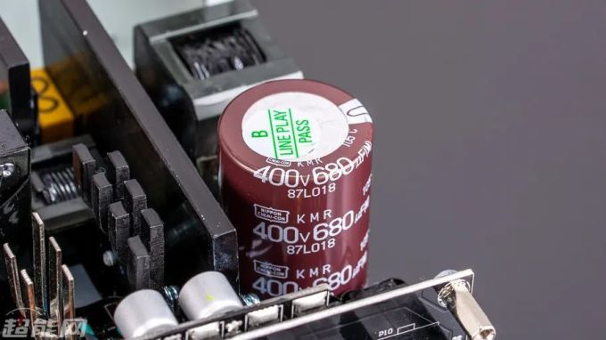 九州风神dq850mv2l电源评测加量不加价的10年质保金牌电源