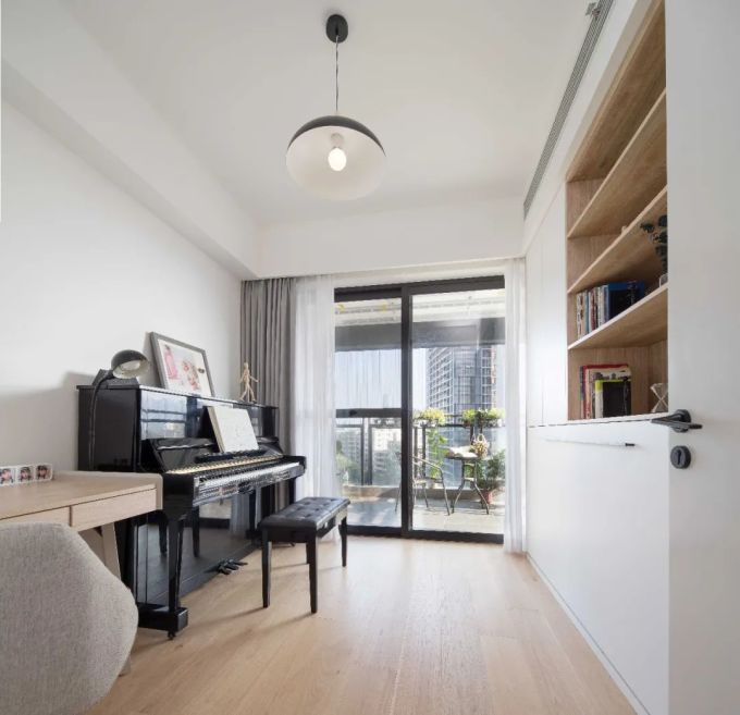 7口之家住进185m²“会呼吸”的原木风大平层!自然淳朴的生活气惹人爱!