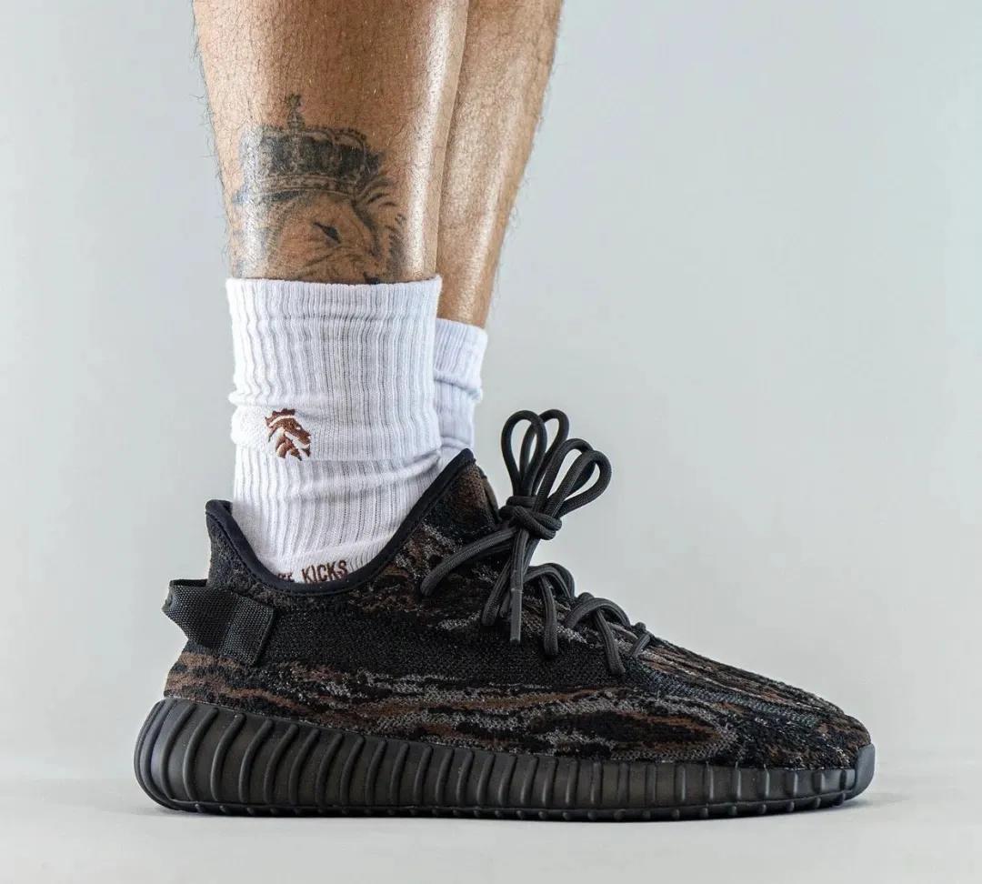 yeezy350配色颜值排行,yeezy350配色 yeezy350新款实物图曝光颜值不孬