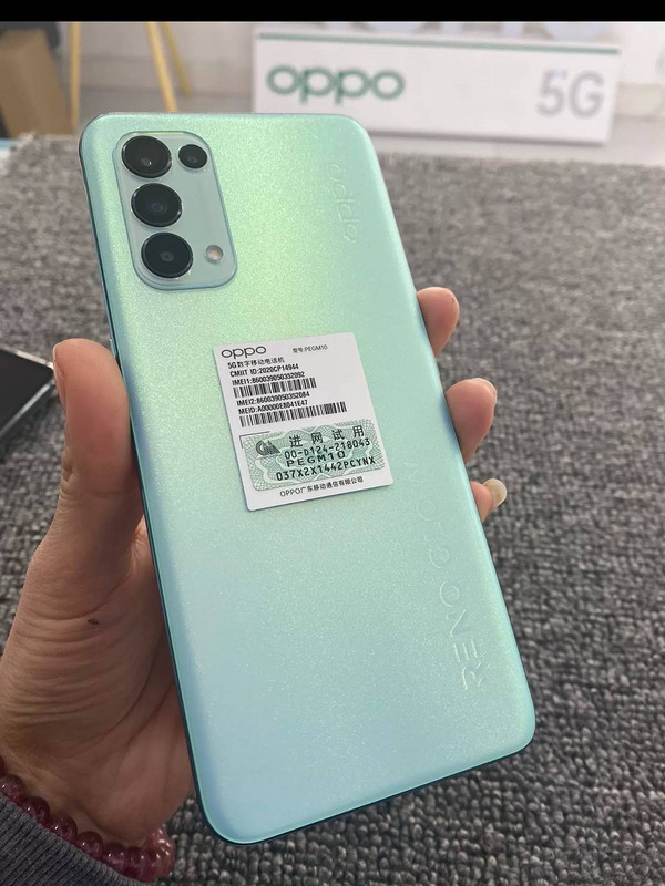 0星钻工艺,外观非常漂亮,这也可以说是 opporeno5k手机的