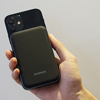 iPhone13来了，续航不尿崩MagSafe外接电池快安排上——MOMAX摩米士迷你磁吸充电宝