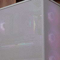 饼の聊箱 篇八十：近乎全透的ATX机箱，乔思伯VR4全白装机散热实测