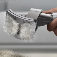 戴森推出全新寵物毛發清潔工具組，一鍵解決寵物毛發