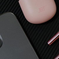 粉色JEET ONE 升级版真无线耳机，轻巧好用，也惹得我少女心爆棚