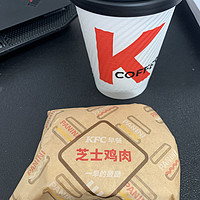 浦发信用卡+肯德基大神卡，早餐超优惠。