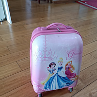 粉色的行李箱也很好看呀