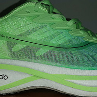 什么样的跑鞋能让你同心率下配速提高20秒？