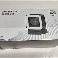 海康威视直播摄像头，插上就能用，windows10系统不用安装驱动就能用很方便。