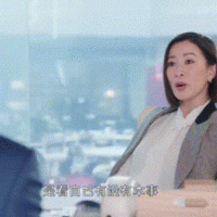 “找個男人嫁了吧！”，TVB新劇《新聞女王》MAN姐太霸氣，職場穿搭堪稱教科書