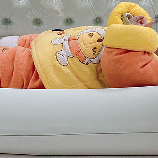 健康生活 篇一百：TCSC轻量胎婴舱：宝宝专属睡眠监测床中床，安心科技育儿新选择！