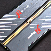性能卓越，游刃有余：金百达刃 DDR5 6800体验