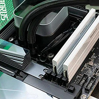 金百达星刃白DDR5600032GB套条评测：既能低时序，也能高频率