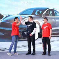 五年前的今天，中国制造的Model 3正式交付