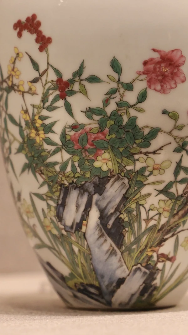 故宫博物院｜清乾隆珐琅彩花卉纹瓶｜陶瓷馆_花瓶花器_什么值得买