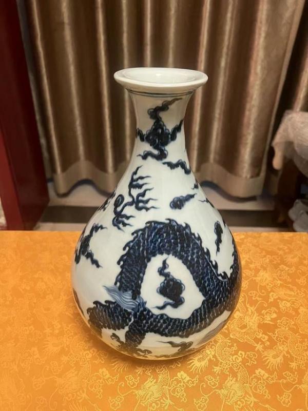 大明宣德年青花玉壺春瓶青い花柄の陶器製花瓶高さ26ｃｍ口径8ｃｍ整理品 明宣德青花花果紋大罐《大明宣德年製》款| Chinese Art | 2026 | Sotheby's
