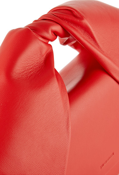 像蝴蝶又像折纸：J.W.ANDERSON 推出新款拧绕式皮革手提包