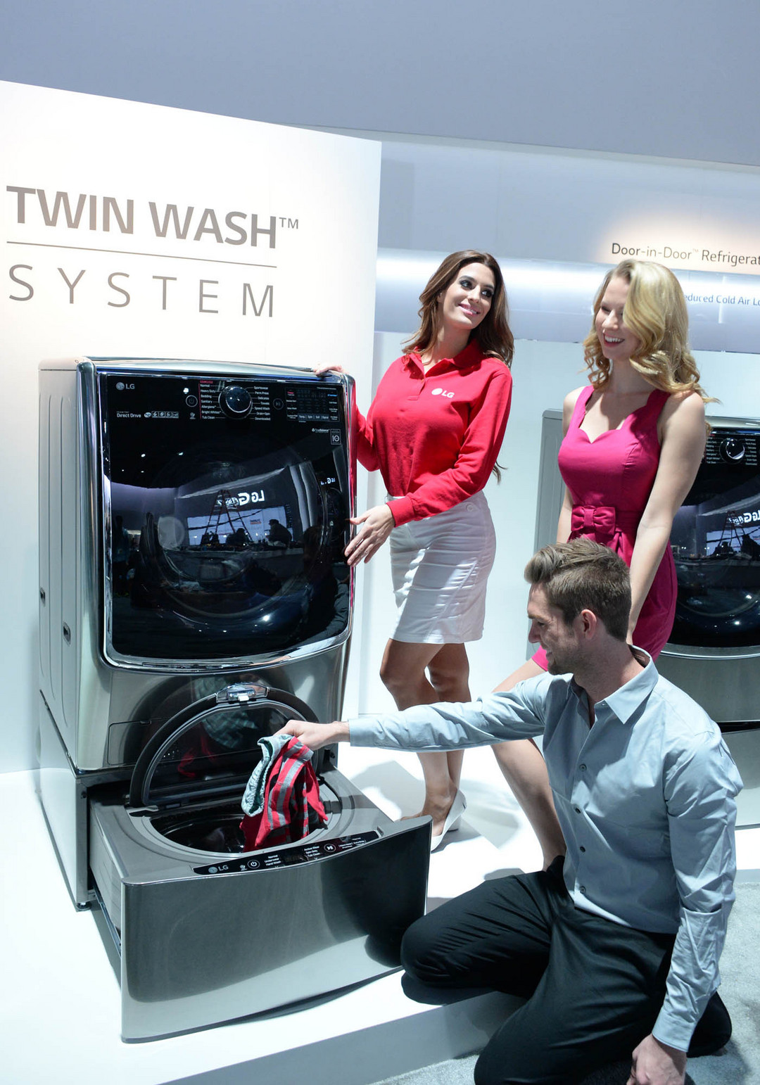 自带智能诊断：LG 推出 Twin Wash 概念洗衣机 和 第二代 Styler 衣物护理机