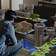 AR眼镜+马赛克游戏：Microsoft 微软演示Hololens版《Minecraft》游戏