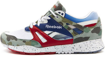 增加迷彩元素：Reebok 锐步 携手mita sneakers以及BAPE 推出 三方联名 Reebok Ventilator 跑鞋