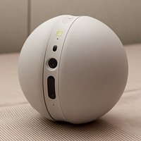 进阶版BB-8：LG 发布 Rolling Bot 球型摄像机器人