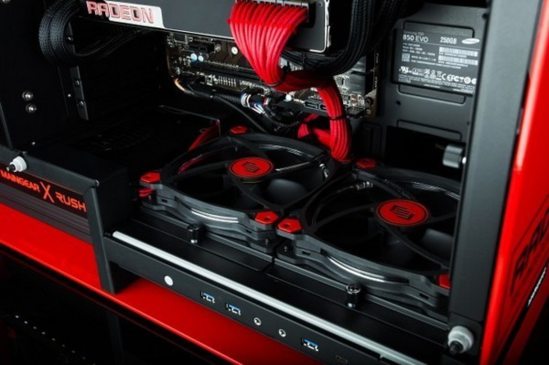 为VR*级游戏玩家而生:AMD 正式发布 Radeon Pro Duo 双核显卡