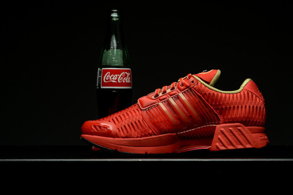 一抹“可乐红”：Coca Cola 可口可乐 联合  adidas Originals 推出  Climacool 1 联名鞋款