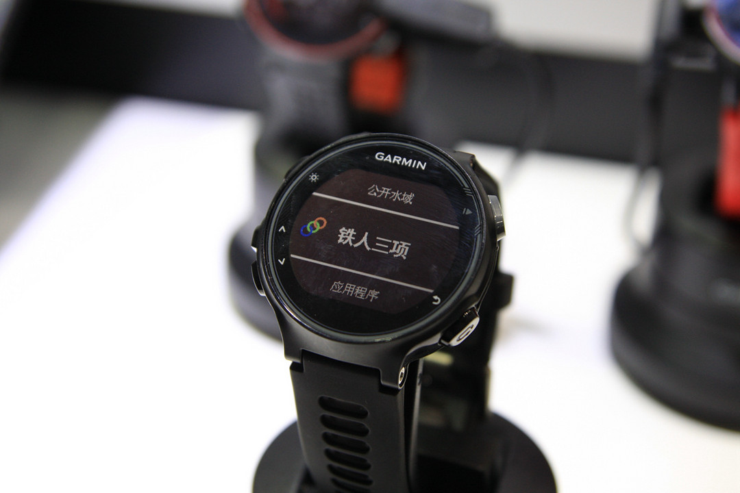 光学心率铁三表：Garmin 佳明 Forerunner 735XT 运动心率表 亮相 CES Asia