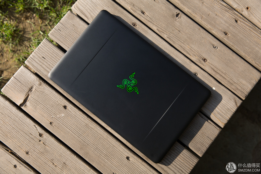 《到站秀》第49弹：RAZER 雷蛇 Blade Stealth 灵刃潜行版超极本