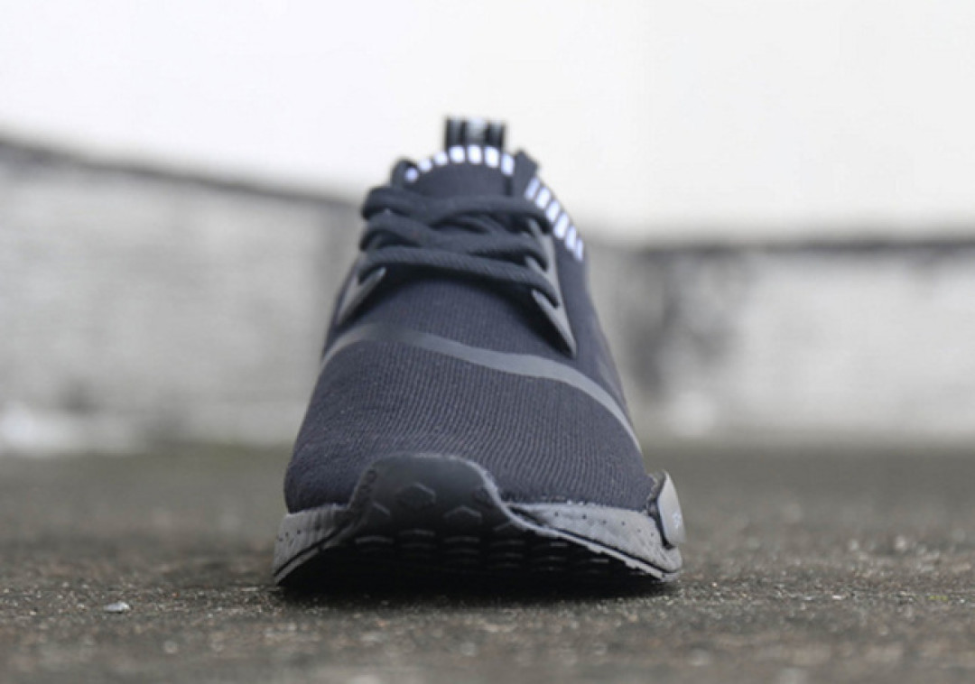 全黑Boost中底:adidas 阿迪达斯 NMD “Triple Black” 即将发售