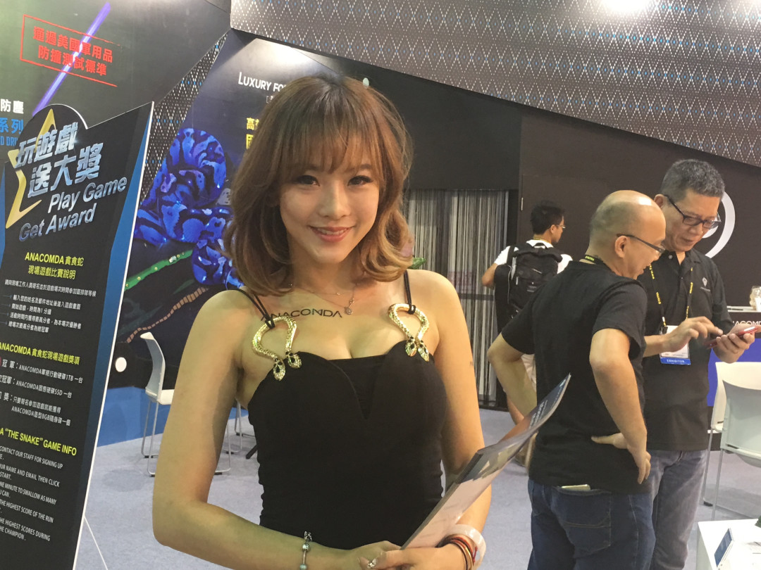 长腿丝袜高跟鞋：COMPUTEX 2016 台北电脑展 ShowGirl 合集