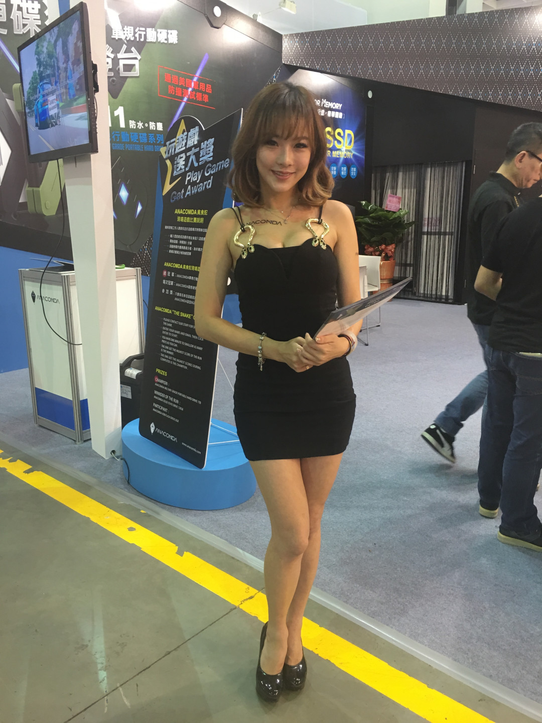 长腿丝袜高跟鞋：COMPUTEX 2016 台北电脑展 ShowGirl 合集
